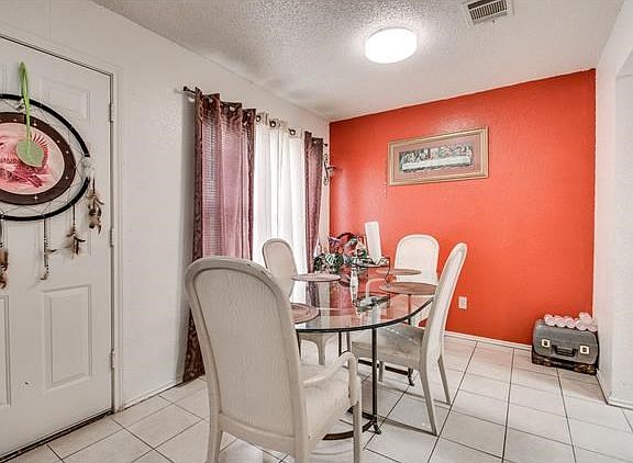 4407 Bucks Run Unit A Dining Room