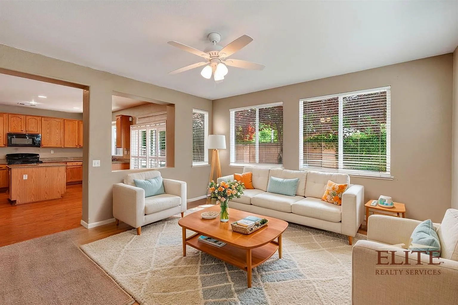 4 bed, 2372 sqft, $2,600 — Photo 4