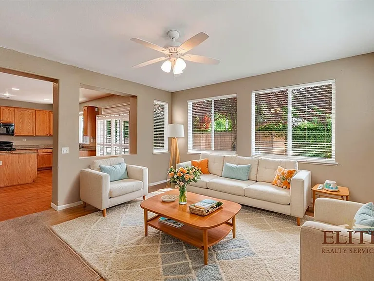 1305 Derby Dr — Photo 4