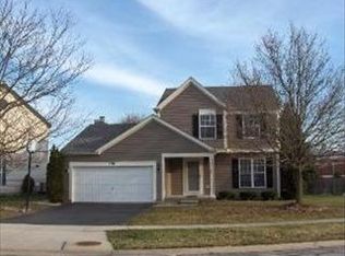120 Tay River Dr, Carpentersville, IL 60110