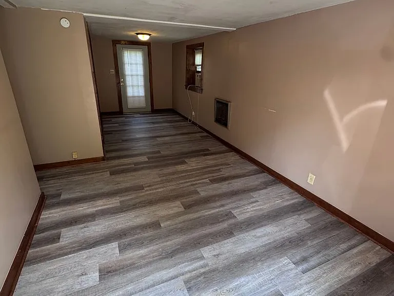 2116 Legrande Ave — Photo 4