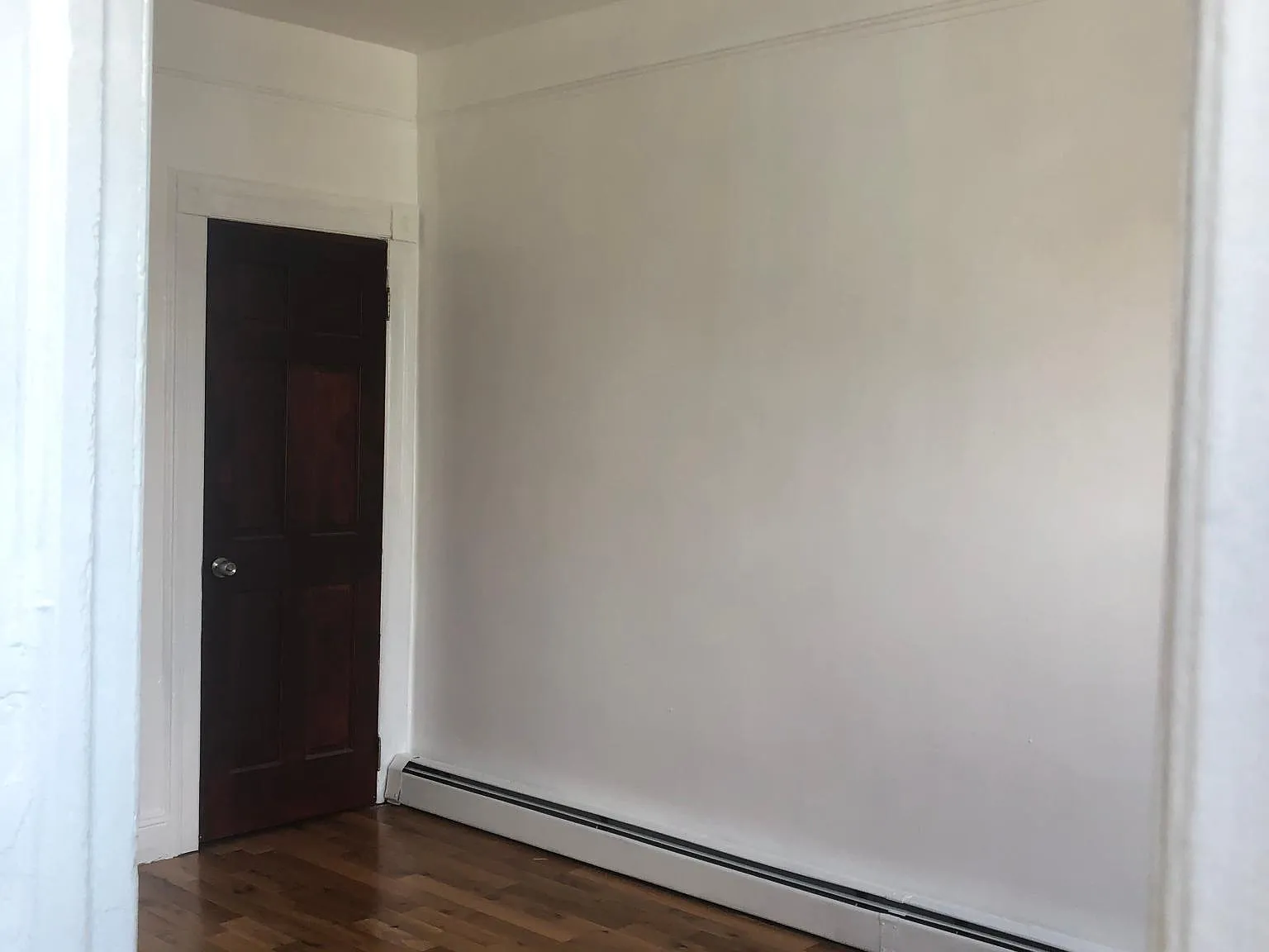 2 bed, 1000 sqft, $4,000 — Photo 4