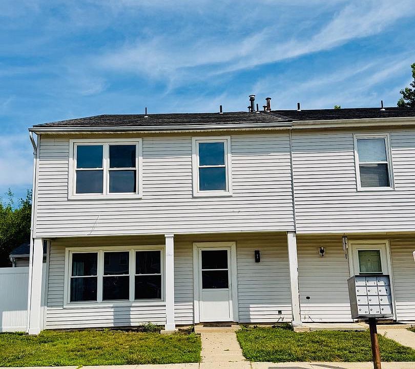 1st image of 1 Logan Ct