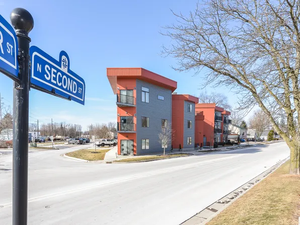 293 N 2nd St #102, Brighton, MI 48116