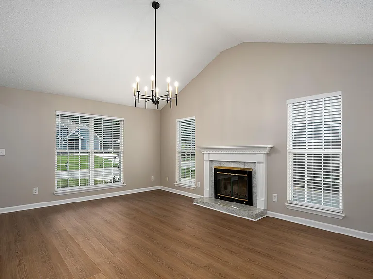 132 King James Ct — Photo 6