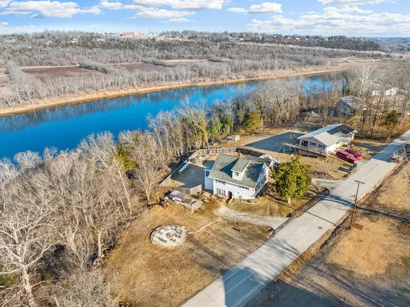 799 Wayland Drive, Forsyth, MO 65653