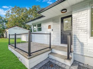 93 Royal Ave, Flanders, NY 11901