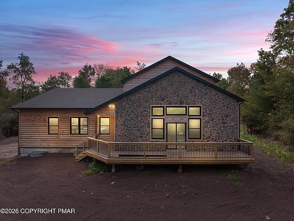 3rd image of 137 Conti Ln