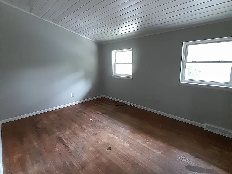 244 E Prospect St — Photo 8