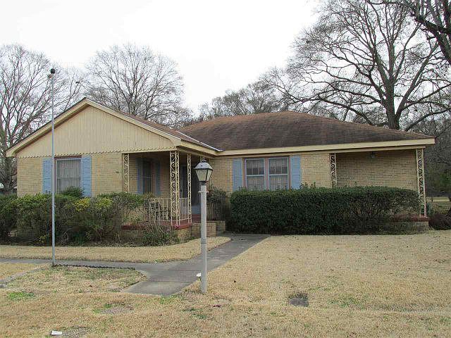 1st image of 238 Devereaux Dr
