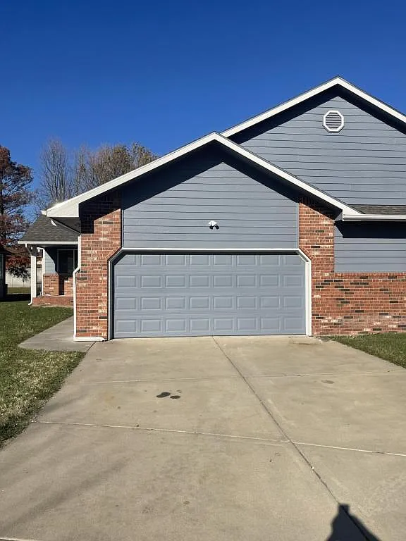221 S Maize Rd, unit 36 — Photo 1
