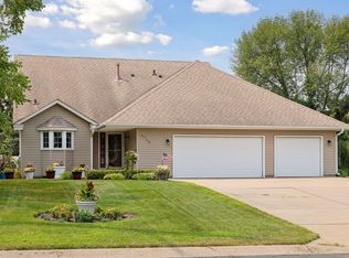 6763 Sunnyslope Dr, Maple Grove, MN 55311
