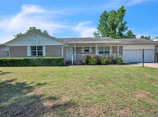 20 W Stadium Rd S, Bixby, OK 74008