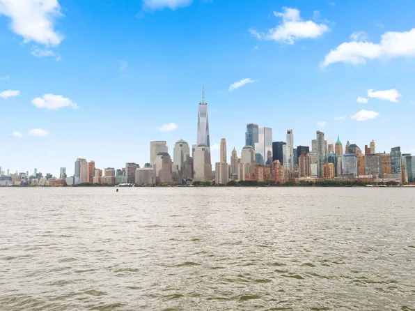 300 Communipaw Avenue image 35 of 36