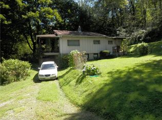 4712 Shearsburg Rd, New Kensington, PA 15068
