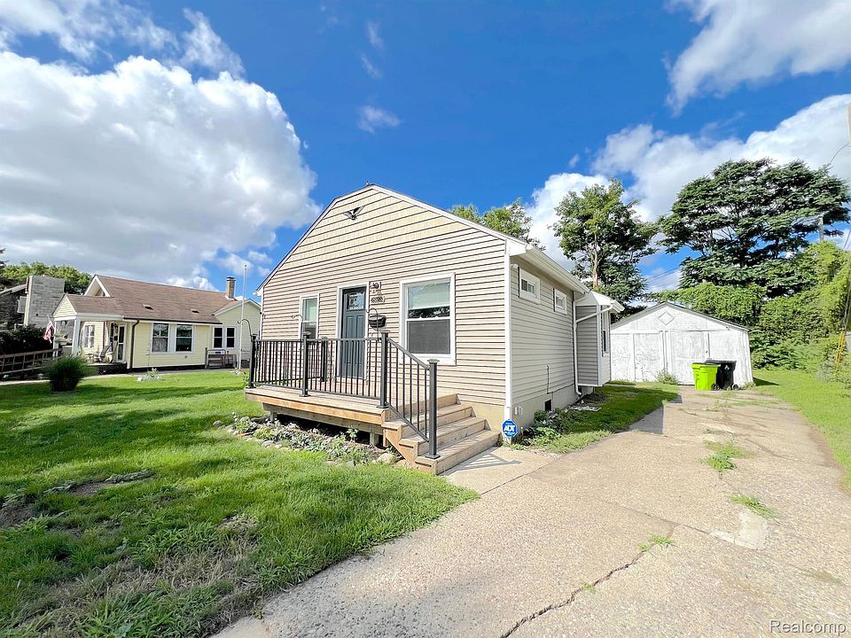 1st image of 28855 Victor St
