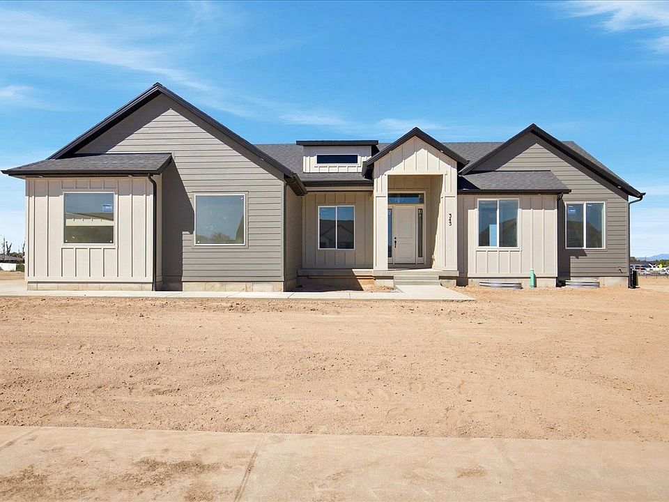 1st image of 343 E Dutton #111