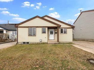 217 W Bird Cres, Wood Buffalo, AB T9H 4T4