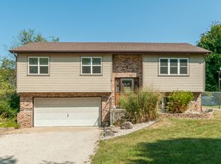 2615 N 3749th Rd, Sheridan, IL 60551