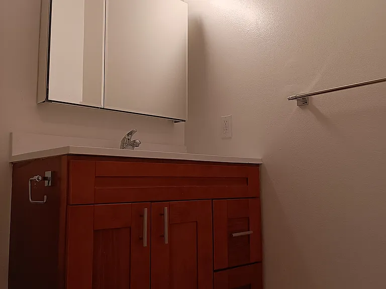 1464 La Playa St #A — Photo 10