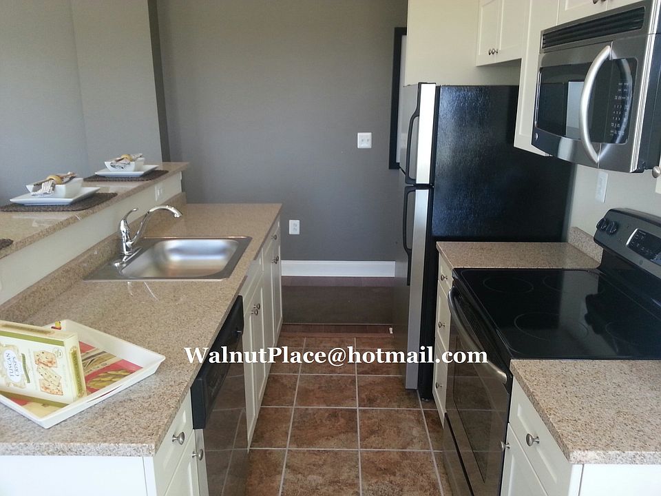 1st image of 320 Walnut St APT 211