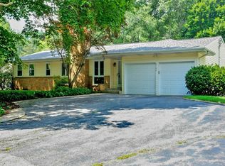 2104 Rambling Rd, Kalamazoo, MI 49008