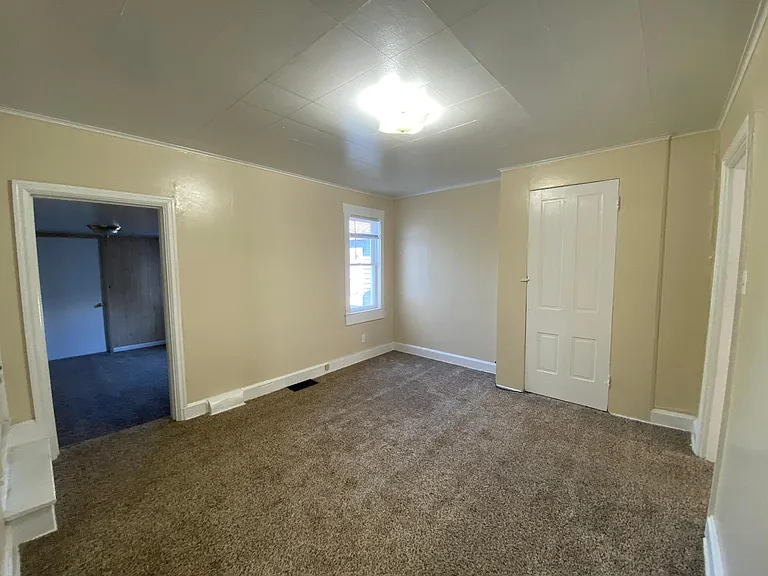 159 E Penn St #HOUSE — Photo 18