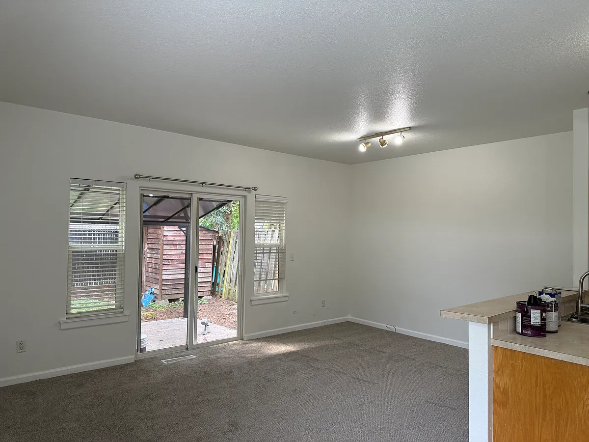 Building Photo - 18146 NE Everett Ct