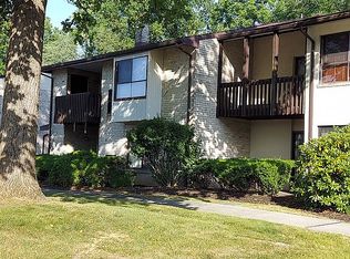 1900 Raintree Ln, Malvern, PA 19355