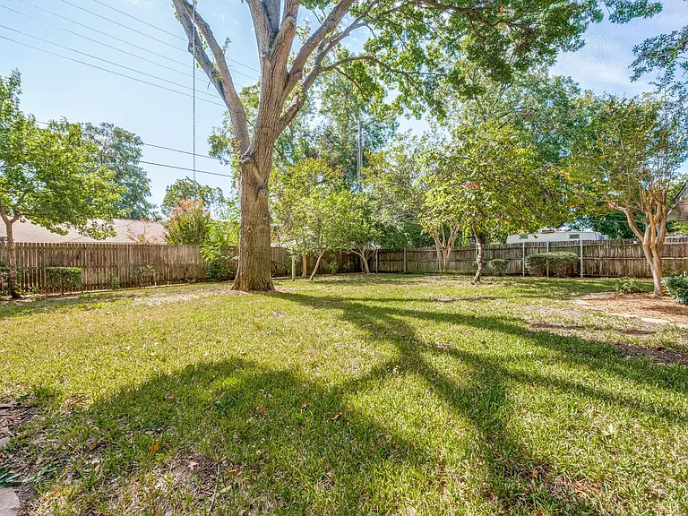 608 Cox Dr — Photo 25