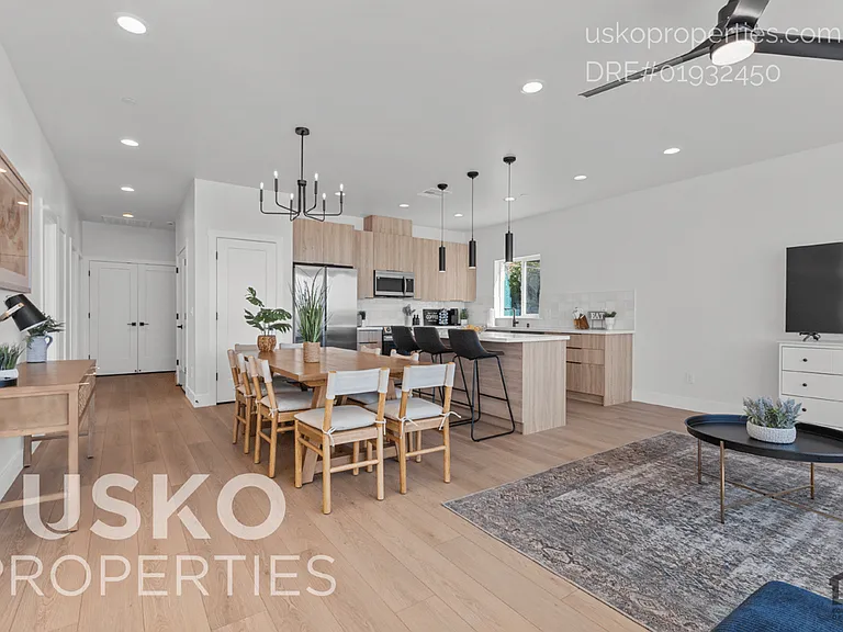 4825 Chippendale Dr — Photo 4