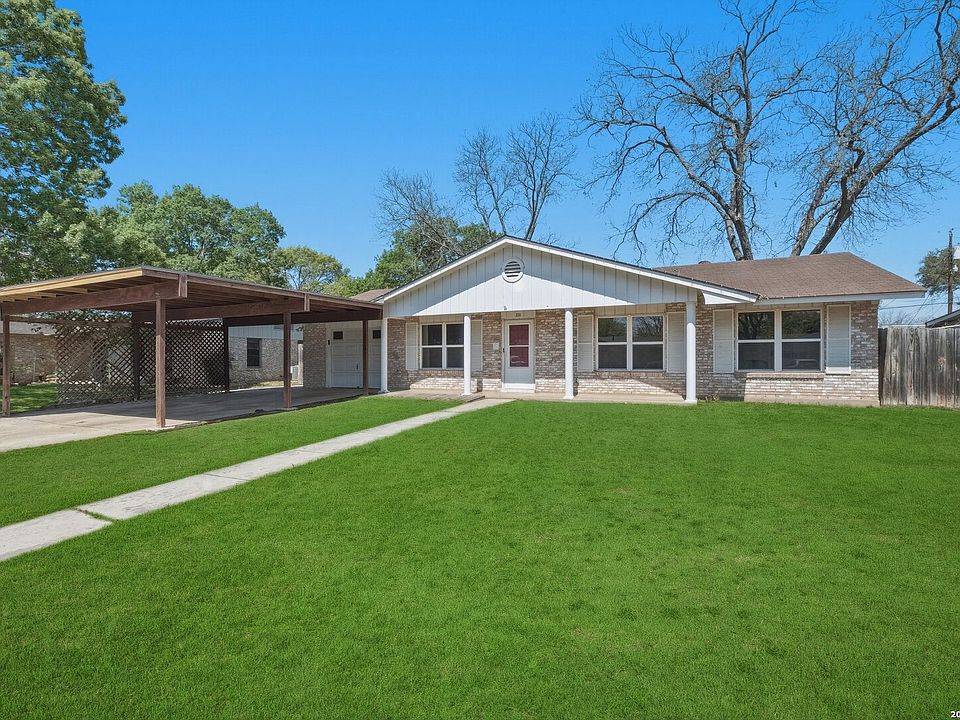 1st image of 221 Maple