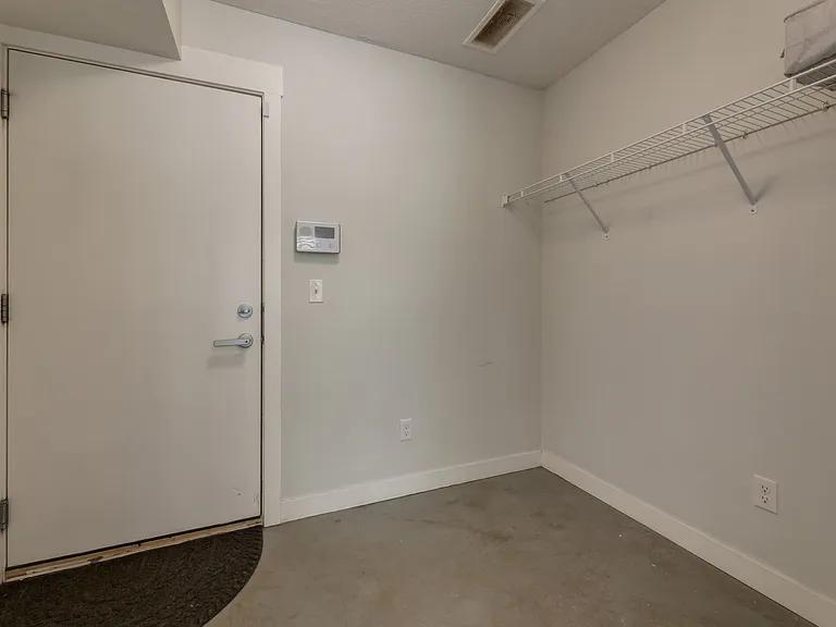 W Skyview Point Pl NE — Photo 6