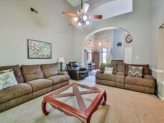 3rd image of 8916 Carrollwood Ln E