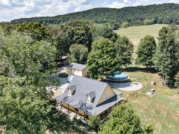 380 Webbs Camp Rd, Walling, TN 38587