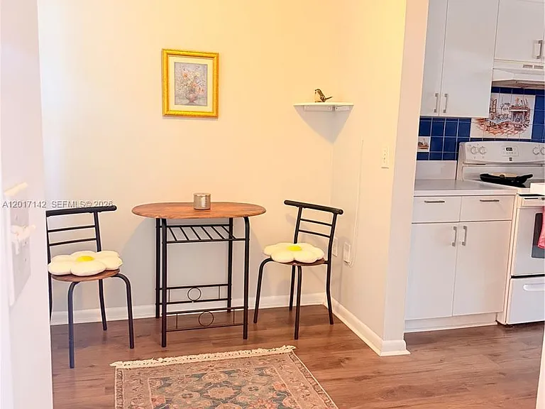 571 SW 142nd Ave #311O — Photo 4