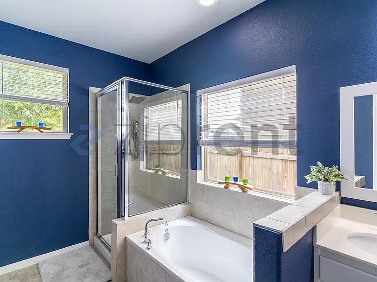 1404 Jenkins Bnd — Photo 10