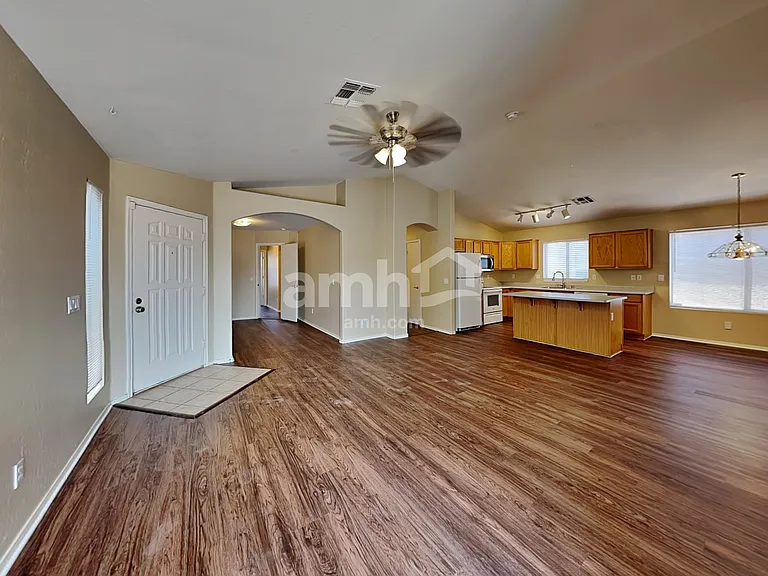 4509 E Windsong Dr — Photo 5