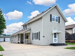 557 E 2nd St, Winona, MN 55987