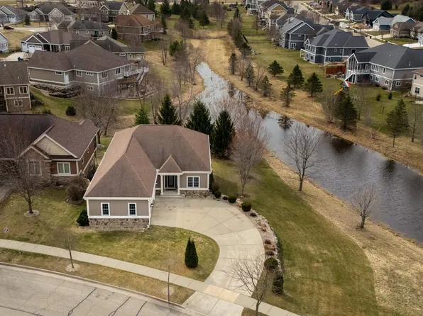 269 W Nelson St, Deerfield, WI 53531
