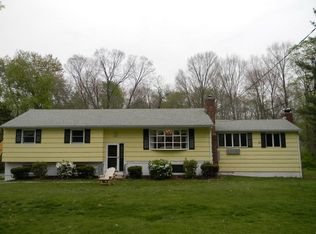 7 Vining Rd, Bethel, CT 06801