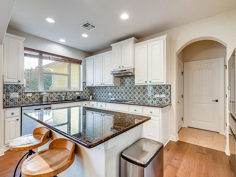 4000 Camacho St — Photo 11