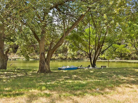 4th image of 3764 Ranch Road 1623