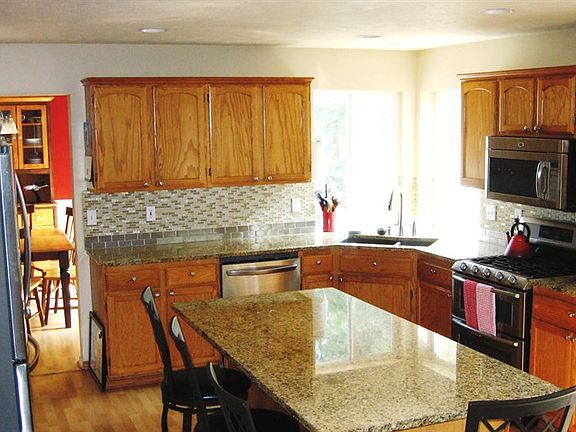 5th image of 12016 N Guinevere Dr