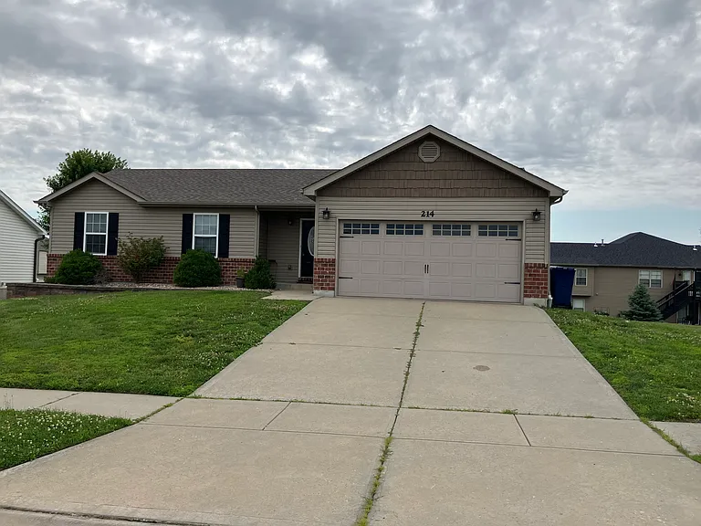214 Rolling Rock Creek Dr — Photo 1