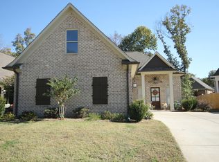 402 Elizabeth Ct, Oxford, MS 38655