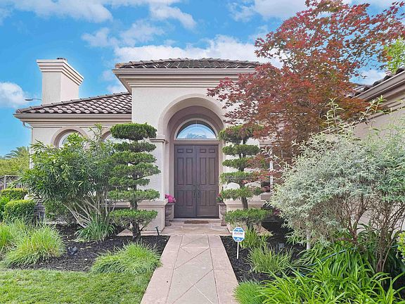 3rd image of 1 Circle E Ranch Pl
