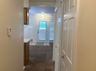 16411 Woodlane St #123, Fraser, MI 48026