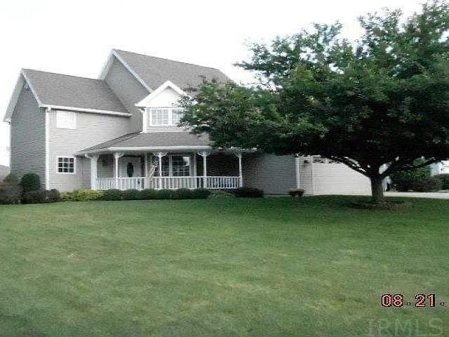 1st image of 908 S Wadsworth Ct