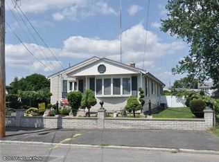176 Sutton Ave, East Providence, RI 02914